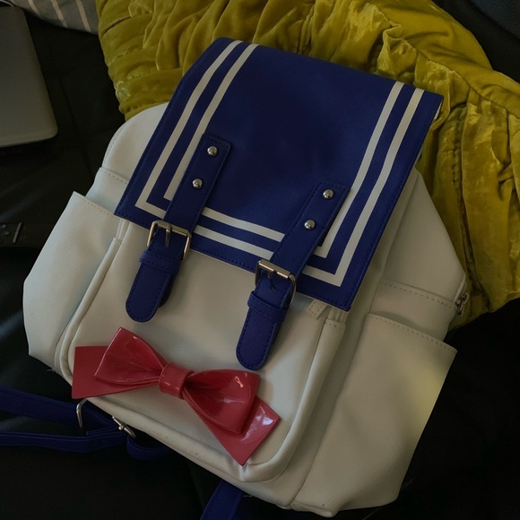 sailor moon backpack hot topic